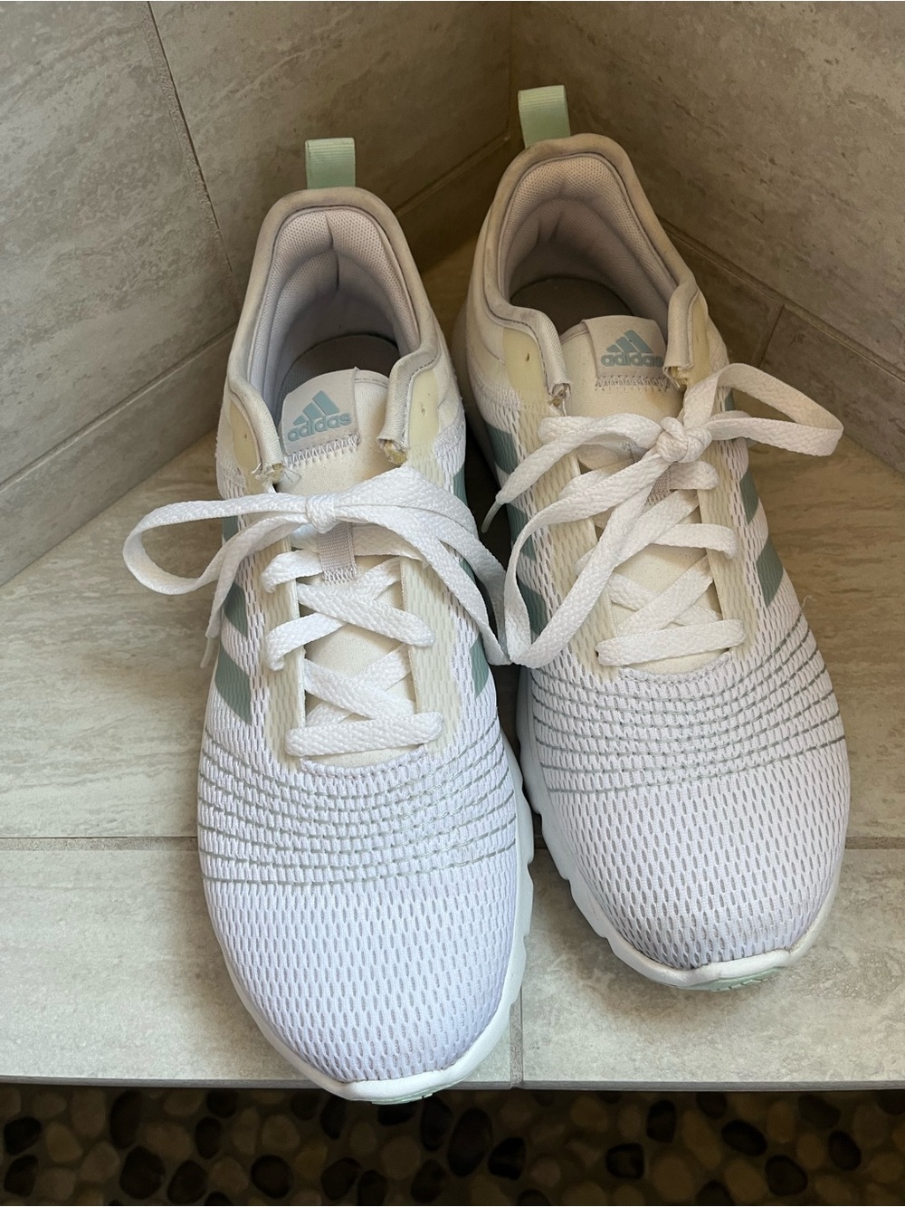 Adidas Women’s White Performance Running Shoes Sz 9